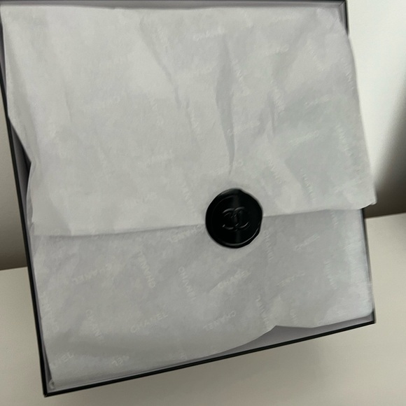 Chanel Box 9x9x4 - Picture 7 of 7